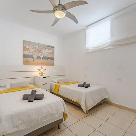 Parque Santiago Ii Exceptional Duplex With Terrace Lägenhet *